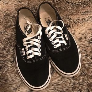 Women’s black Vans size 8 Men’s 6.5